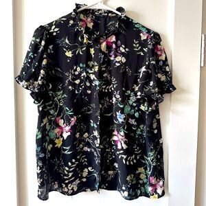 T Tahri Black Short Sleeve Button Ruffle Floral Print Top Blouse Size Large